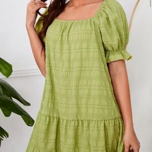 Elegant Green Puff Sleeve Dress